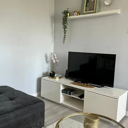 Ada View Apartment